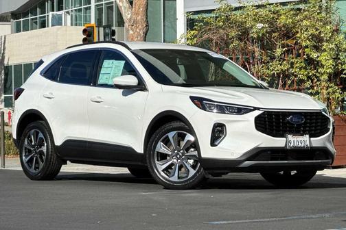 Star White Metallic Tri-Coat 2023 Ford Escape Platinum