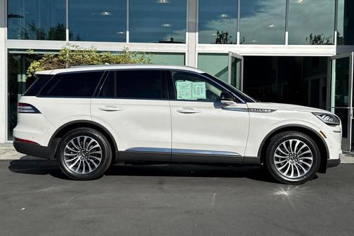 Pristine White Metallic Tri-Coat 2020 Lincoln Aviator Reserve