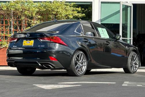 2018 Lexus IS 300 Base