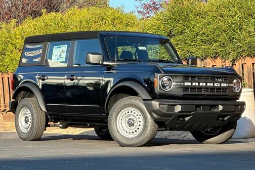 2025 Ford Bronco Base