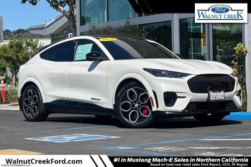 Star White Metallic Tri-Coat 2023 Ford Mustang Mach-E GT
