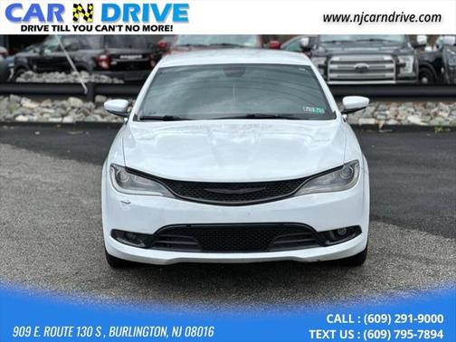 2015 Chrysler 200 S