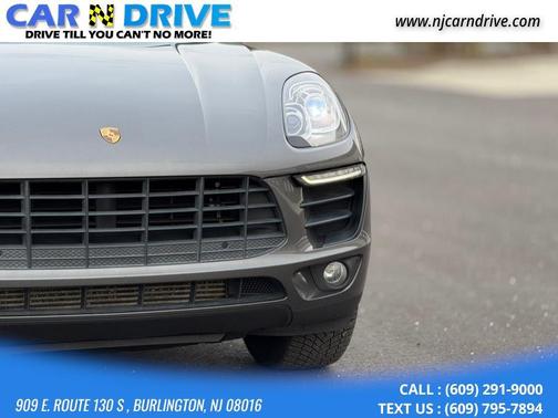 2018 Porsche Macan BASE