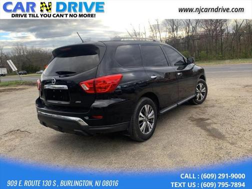2018 Nissan Pathfinder SV