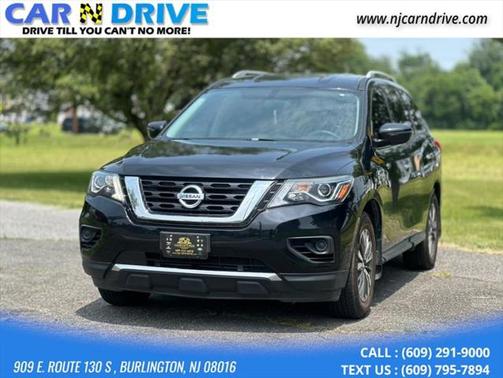 2018 Nissan Pathfinder SV