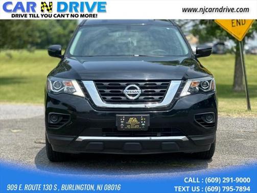 2018 Nissan Pathfinder SV