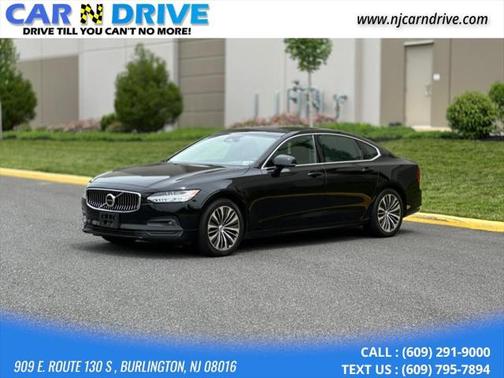 2022 Volvo S90 B6 Momentum