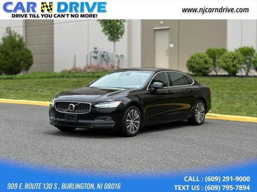 2022 Volvo S90 B6 Momentum