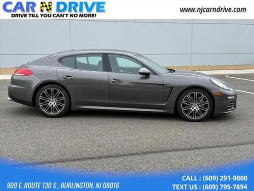 2015 Porsche Panamera 4