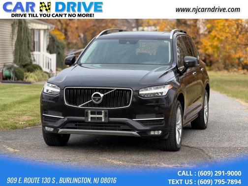 2016 Volvo XC90 T6 Momentum