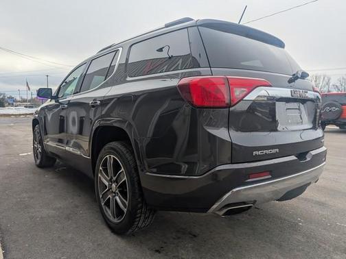 2018 GMC Acadia Denali