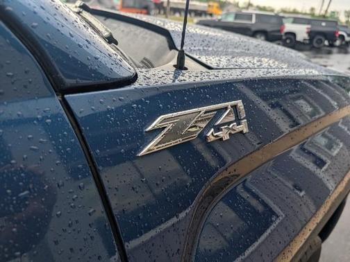 Blue 2017 GMC Sierra 1500 SLE