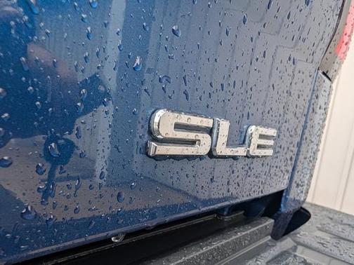 Blue 2017 GMC Sierra 1500 SLE