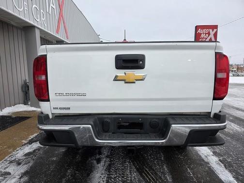 White 2016 Chevrolet Colorado WT