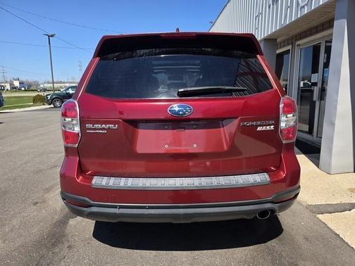 Venetian Red Pearl 2016 Subaru Forester 2.5i Touring