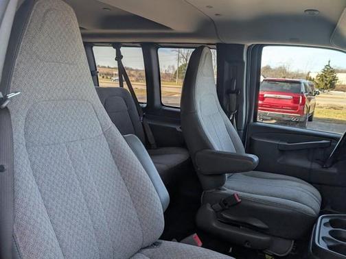 2018 Chevrolet Express 3500 LT