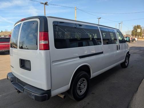 2018 Chevrolet Express 3500 LT