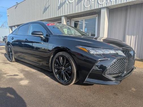 2022 Toyota Avalon Hybrid XSE Nightshade