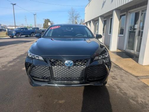 2022 Toyota Avalon Hybrid XSE Nightshade