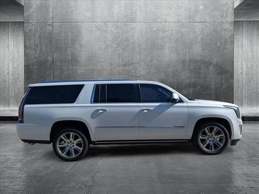 2018 Cadillac Escalade ESV Premium Luxury