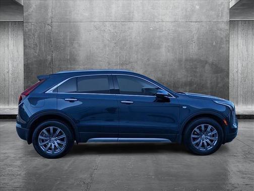 2021 Cadillac XT4 Premium Luxury