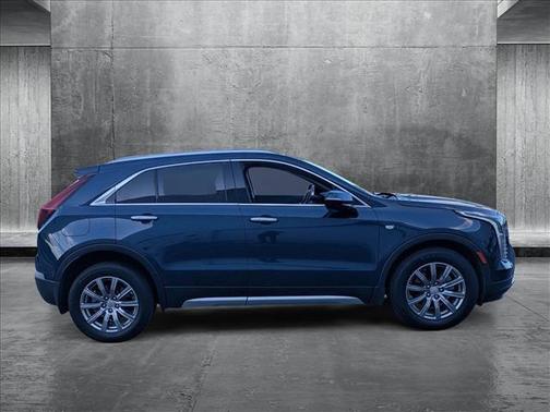 2021 Cadillac XT4 Premium Luxury