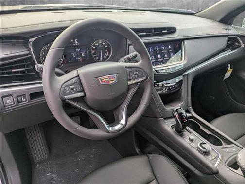 2025 Cadillac XT6 Luxury FWD