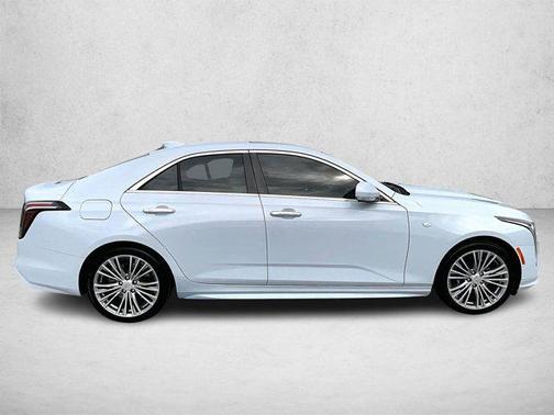 2022 Cadillac CT4 Premium Luxury