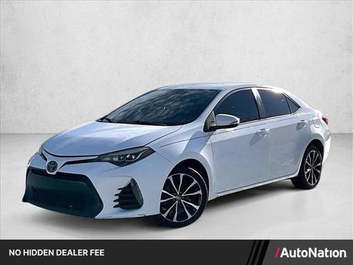 Super White 2017 Toyota Corolla SE