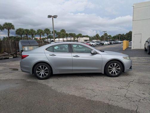 2017 Acura TLX w/Technology Package