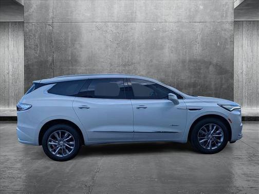 2022 Buick Enclave FWD Avenir