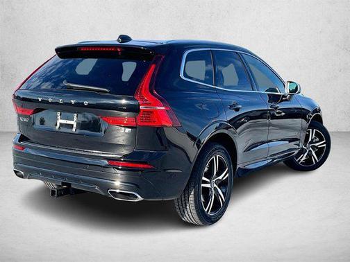 2019 Volvo XC60 Recharge Plug-In Hybrid T8 R-Design
