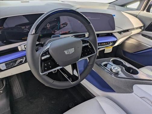 2025 Cadillac OPTIQ Luxury 1 AWD