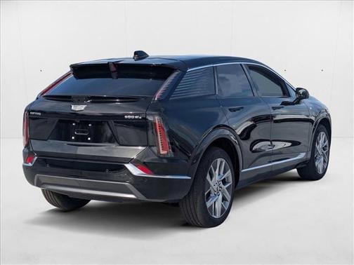 2025 Cadillac OPTIQ Luxury 1 AWD
