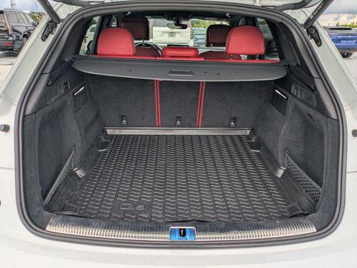2022 Audi SQ5 3.0T Premium Plus