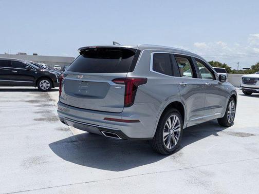 2025 Cadillac XT6 Premium Luxury AWD
