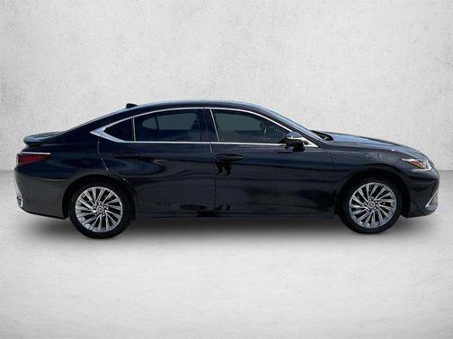 Caviar 2024 Lexus ES 300h Luxury