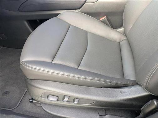 2025 Cadillac XT6 Premium Luxury FWD