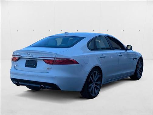 2017 Jaguar XF S