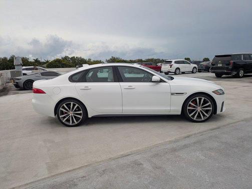 2017 Jaguar XF S