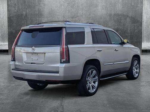 2015 Cadillac Escalade Luxury