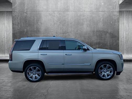 2015 Cadillac Escalade Luxury