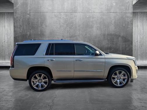 2015 Cadillac Escalade Luxury