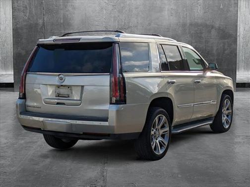 2015 Cadillac Escalade Luxury