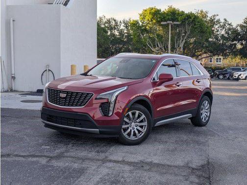 2020 Cadillac XT4 Premium Luxury