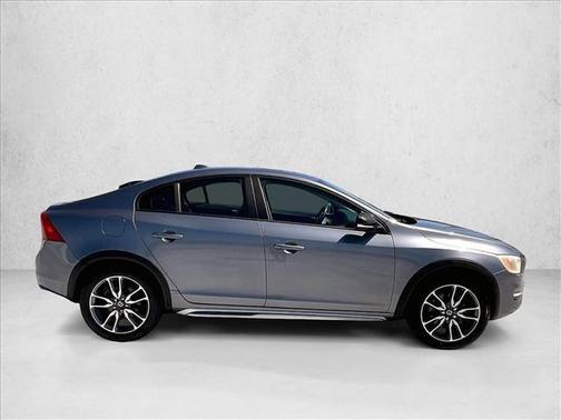 Osmium Grey Metallic 2016 Volvo S60 Cross Country T5 Platinum