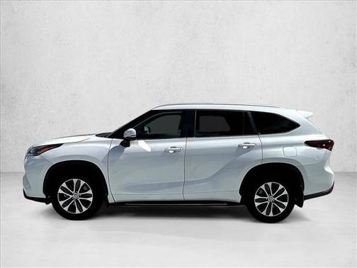 Wind Chill Pearl 2024 Toyota Highlander Hybrid XLE