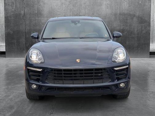2018 Porsche Macan Base