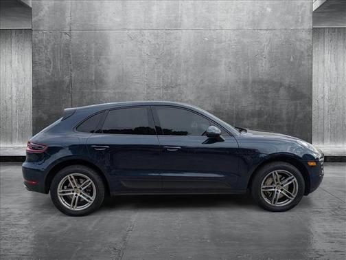 2018 Porsche Macan Base