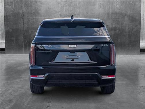 2025 Cadillac Escalade IQ Luxury 1